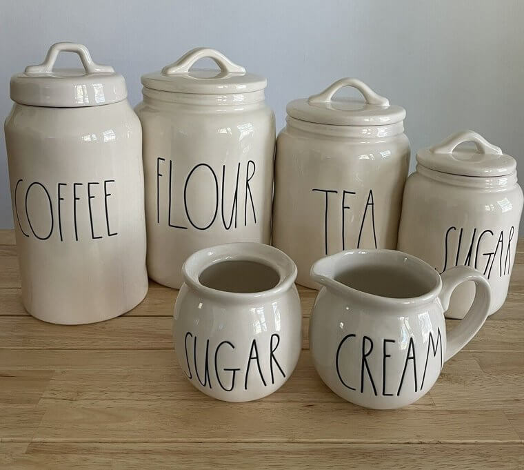 Matching Sets of Labeled Containers