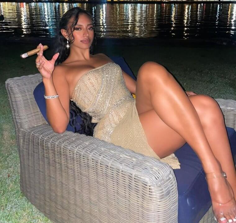 Une autre femme