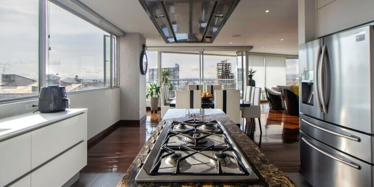 Small Kitchen Appliances (Air Fryers, Stand Mixers, Multicookers)