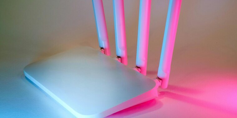 Networking: Mesh Wi-Fi & Routers