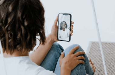 12 Warning Signs It’s Time for a New Cell Phone