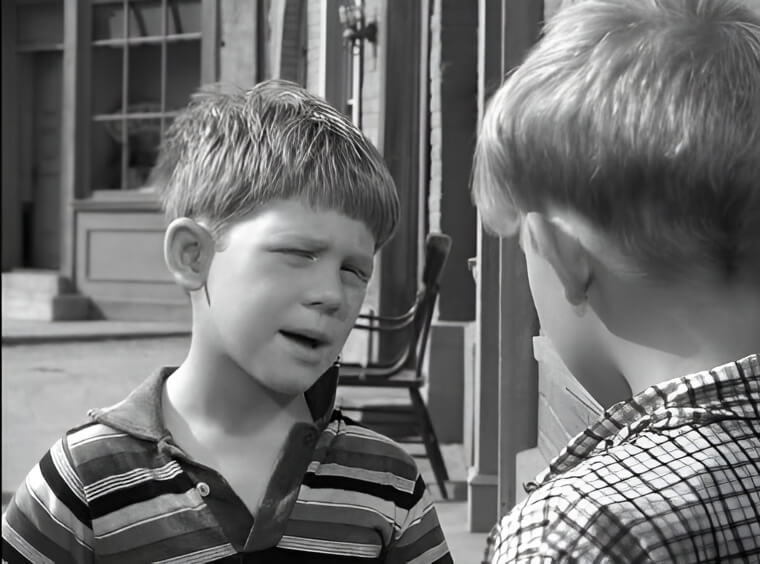 The "Secret Agent" Father Who Coached Ron Howard’s Performance