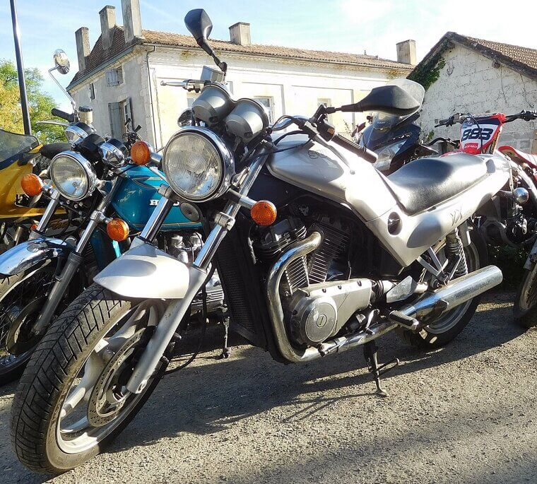 Suzuki VX800 (1990–1993)