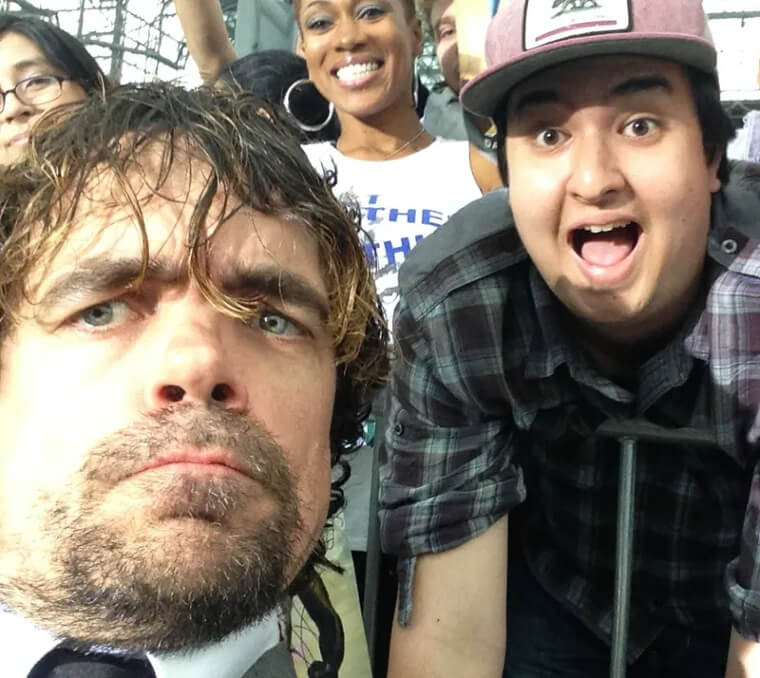 Peter Dinklage sempre roubando a cena