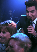 Persone comuni che hanno subito il photobombing di star di prima grandezza