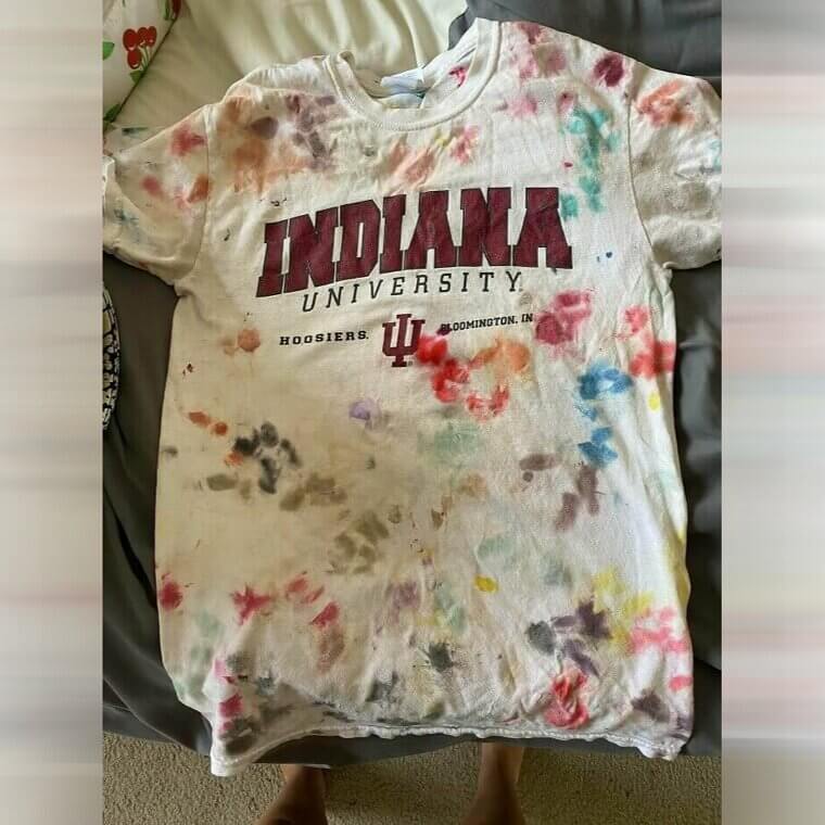 Using Nail Polish for Clothing Designs