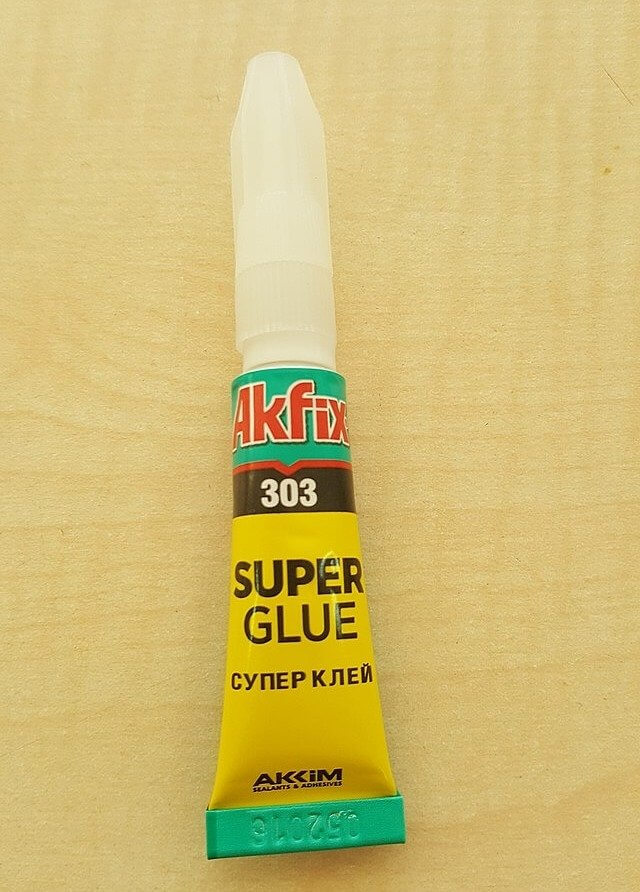Krazy Glue to Fix Cracked Heels