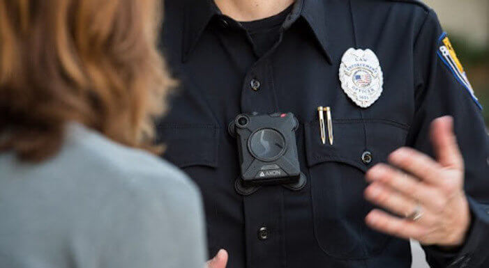 Emily Ha Dovuto Chiamare La Polizia