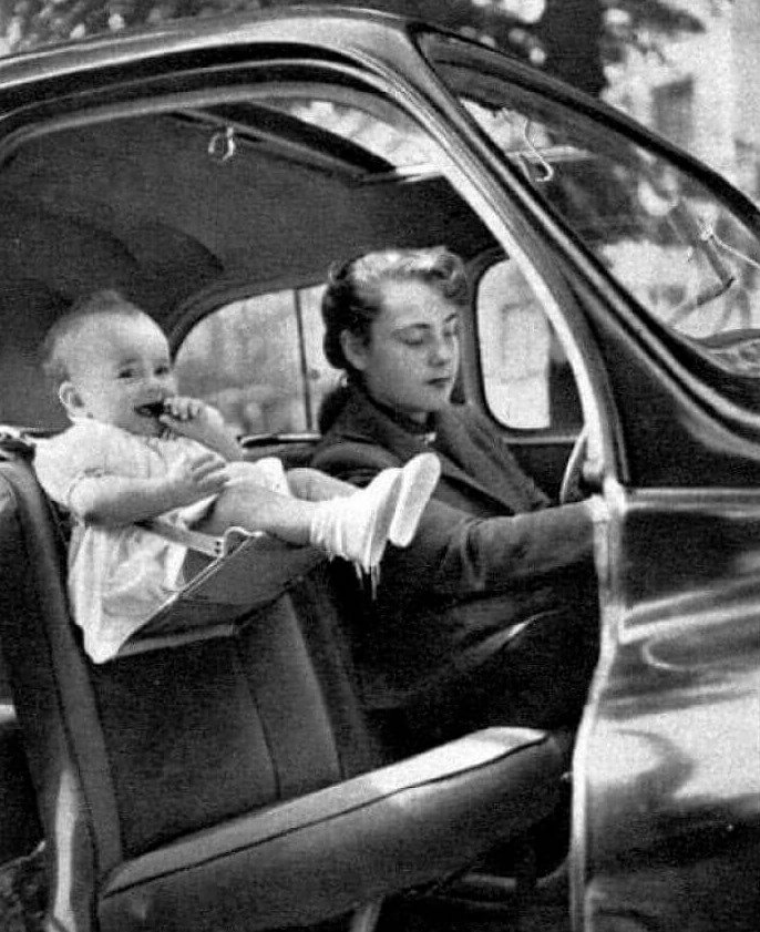 Car Seats in the 1940s Were Really Just About Giving the Baby a Good View