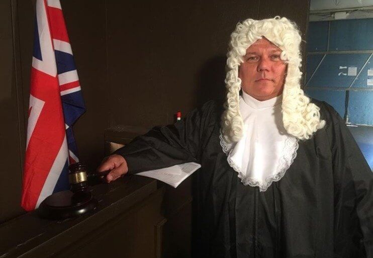 Nur ein Richter und keine Jury