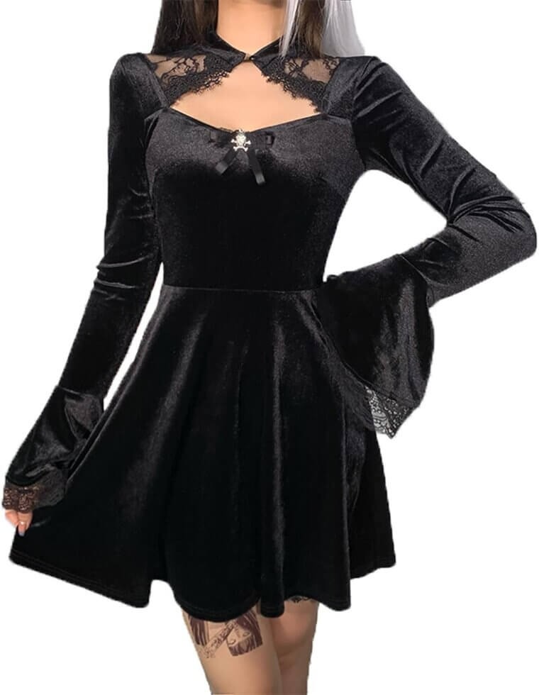 Goth Velvet Dress - Vintage Flare Sleeves for Witchy Style 