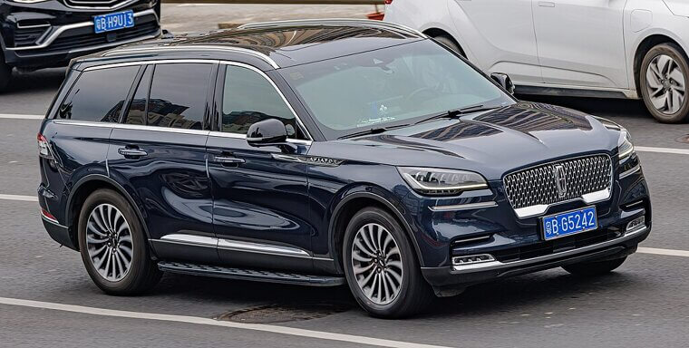 Lincoln Aviator