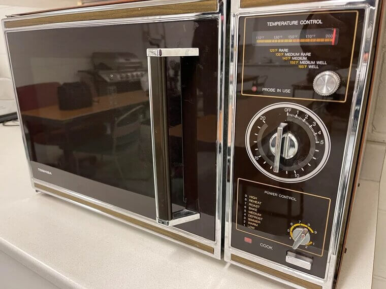 Microwave Ovens Are Dangerous