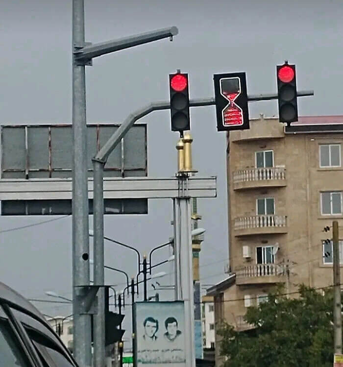 Traffic Lights With an Hour Glass
