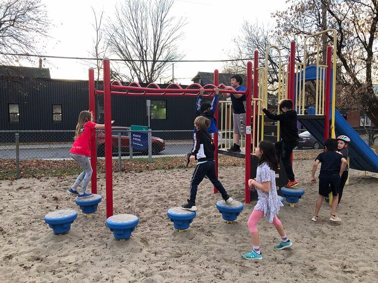 Playing Unsupervised in Public Parks