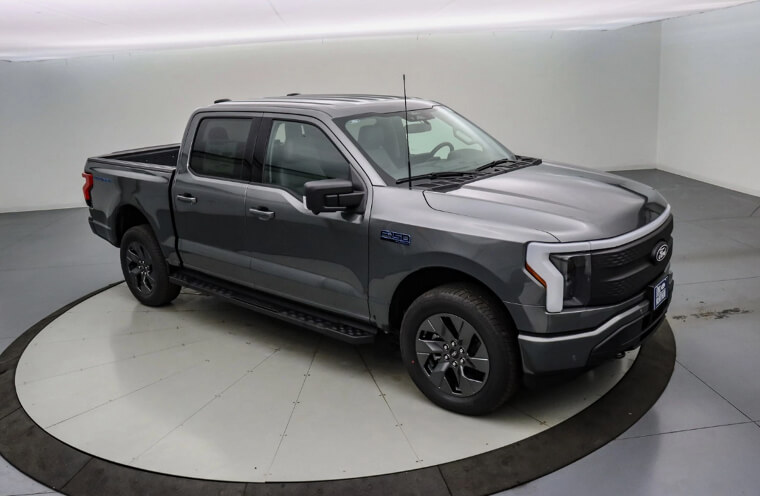 2025 Ford F-150 Lightning Flash AWD Extended Range – US $58,940.00