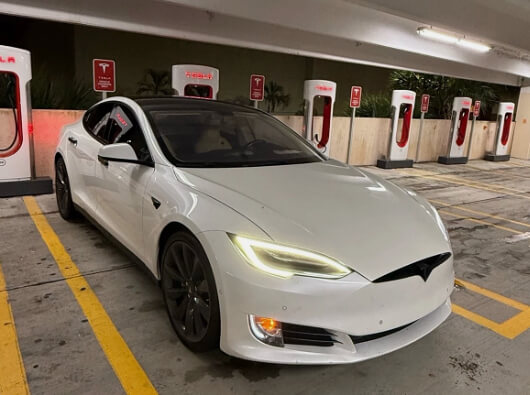 2014 Tesla Model S – US $16,000.00