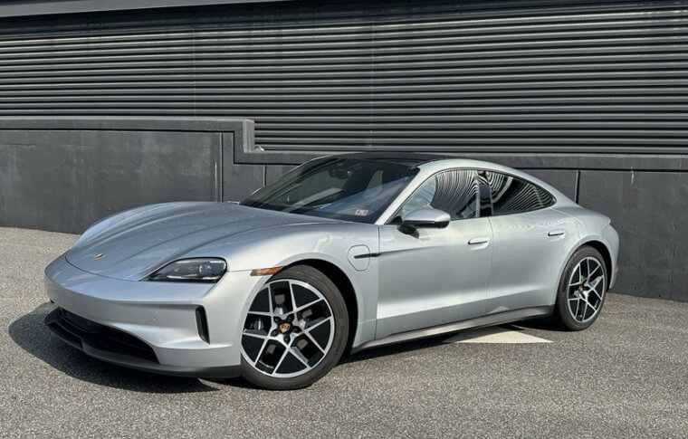 2025 Porsche Taycan – US $104,995.00