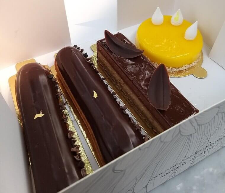 Large Simple Carbohydrates and Sugar Desserts