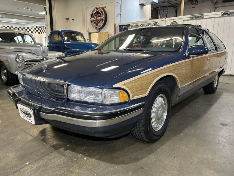 1996 Buick Roadmaster - $2,550.00