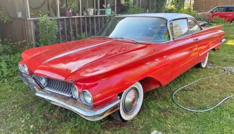The Stately Buick LeSabre on Sunday