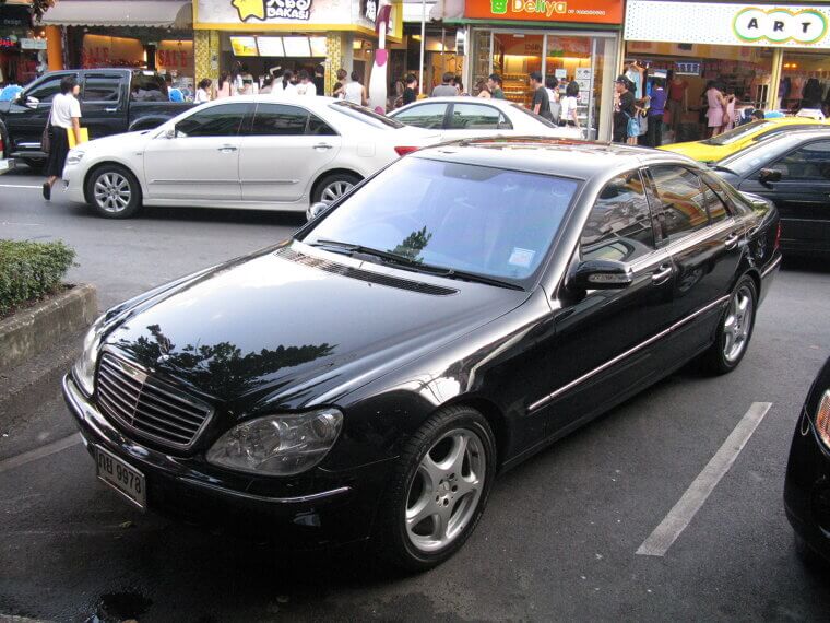 1999 Mercedes-Benz S-Class (W220)