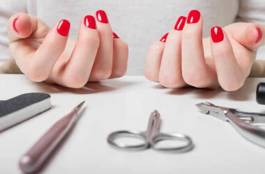 8 Manicure Tricks from the Pros