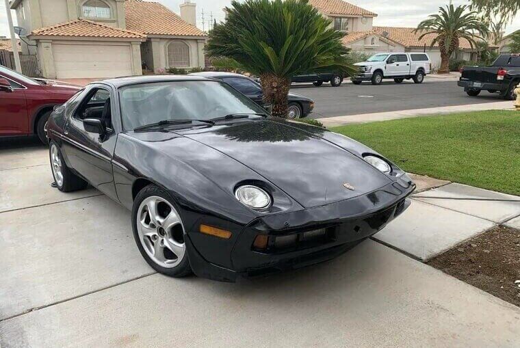 ​Porsche 928