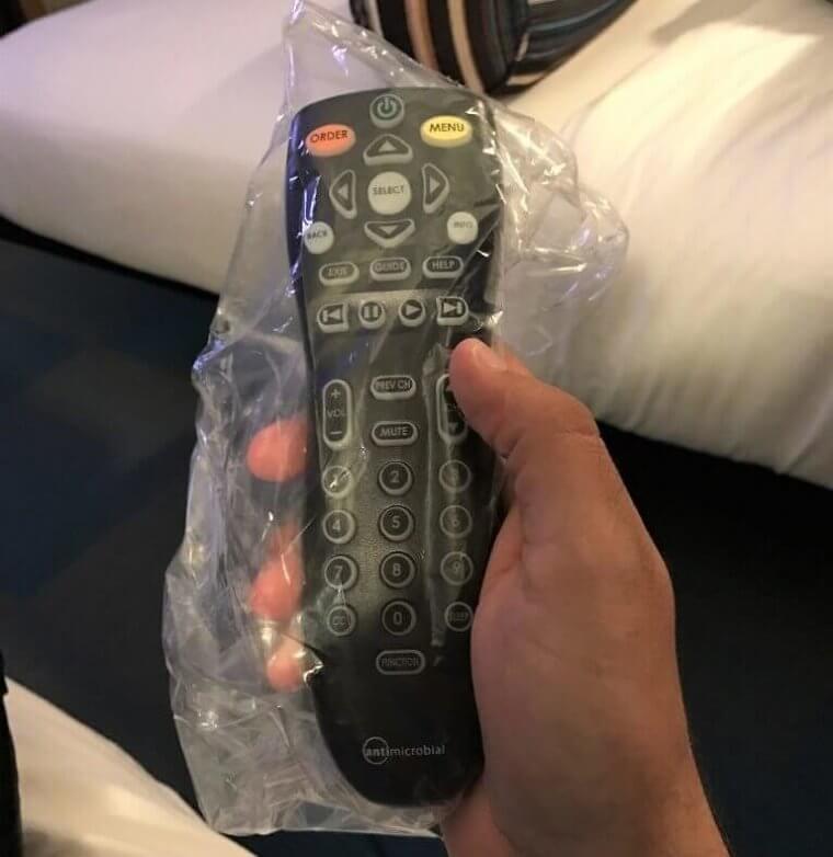 リモコンの消毒が必要です