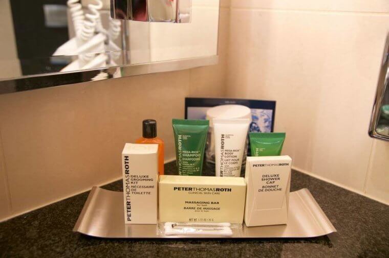 トイレットペーパーはあなたのものです。