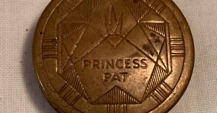 Princess Pat Rouge Powder Compact