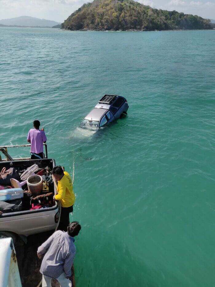 The Reason to Always Use a Handbrake... In One Photo