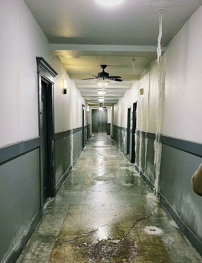 This Is Not the Inside of a Sinking Ship