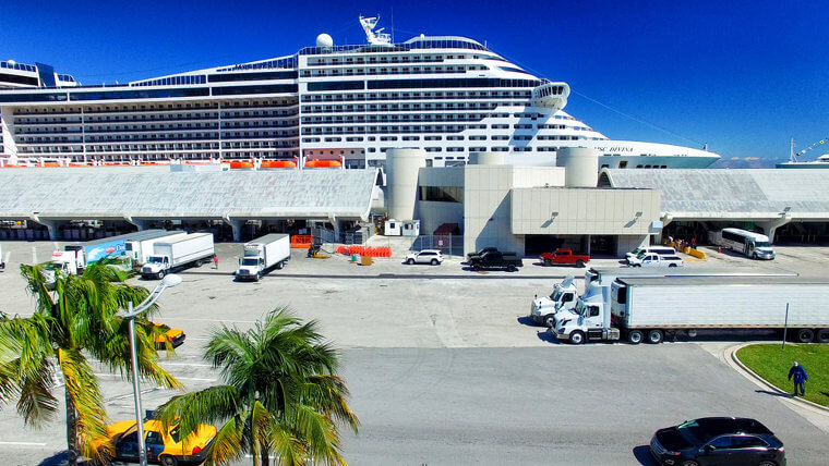 رحلتهم البحرية الأولى