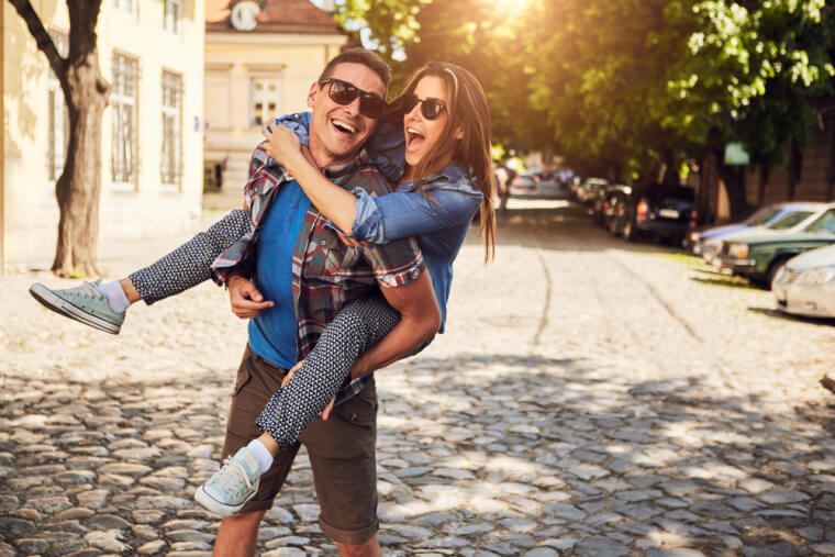 Il est ton pom-pom girl personnel