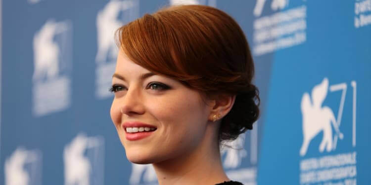 Emma Stone – Grapeseed oil for Sensitive Skin